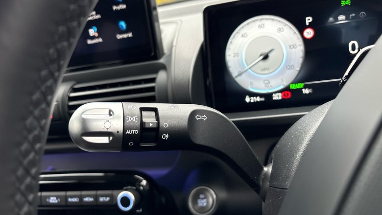 Hyundai INSTER 85kW 02 49kWh 5dr Auto Electric Hatchback